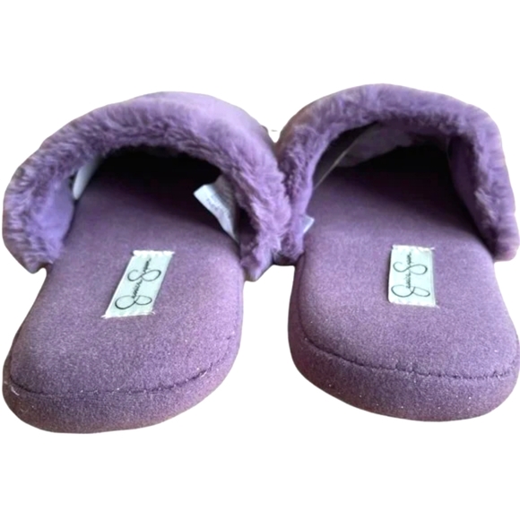 Jessica Simpson Purple Soft Plush Slippers NWT - Picture 5 of 8
